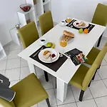 Porta Modern And Hospitable *