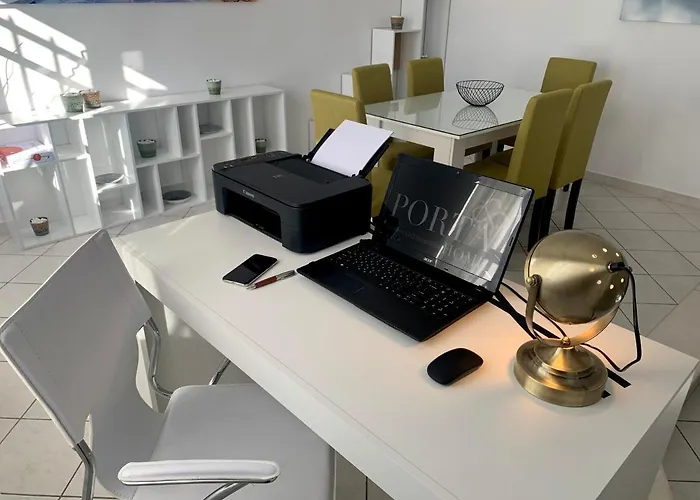 Porta Modern And Hospitable Apartment