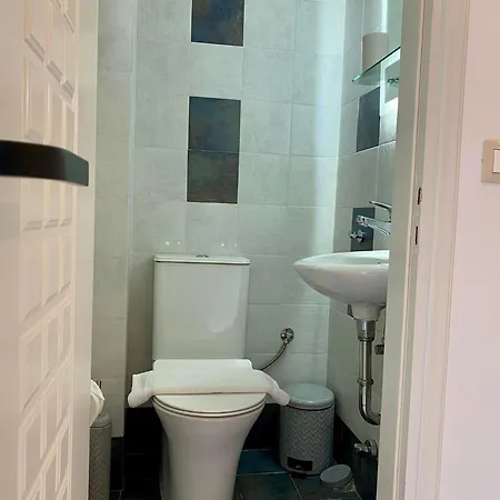 Porta Modern And Hospitable